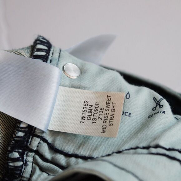 30 Inseam | Lucky Brand Mid Rise Sweet Straight - Picture 13 of 15